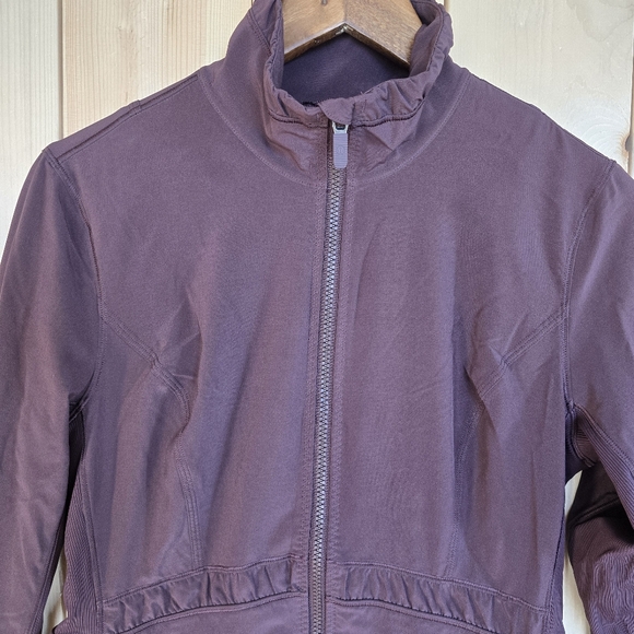 Lululemon Round Trip Jacket Pelt W4AN2S Size 10 - Picture 2 of 11